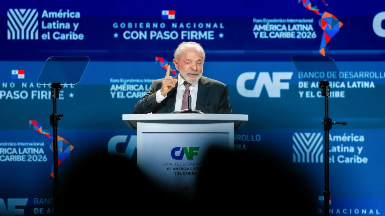 Imagem de capa representando o destaque: Lula sanciona leis que ampliam proteção a mulheres vítimas de violência