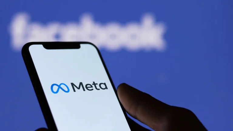 Plataformas digitais são acusadas de alimentar crise de saúde mental entre jovens