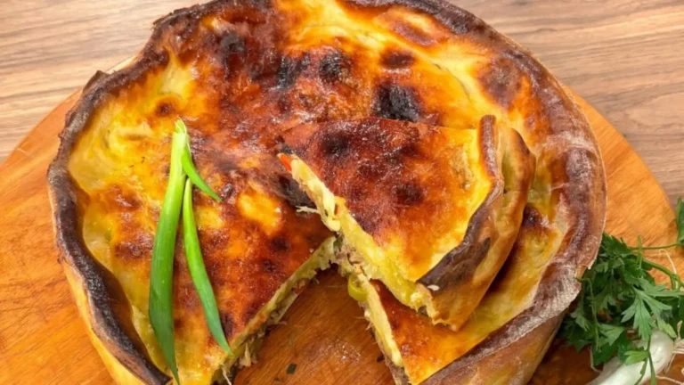 Torta de mandioca com costela