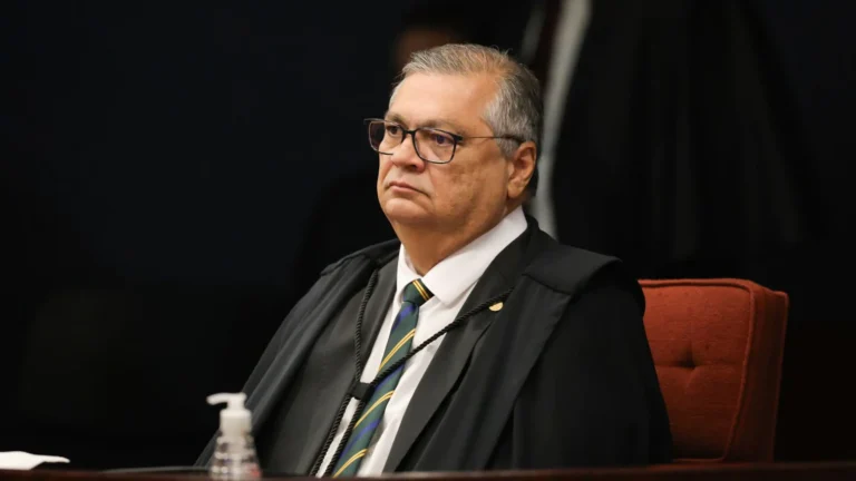 TJ de São Paulo recorre de decisão de Dino sobre “penduricalhos”