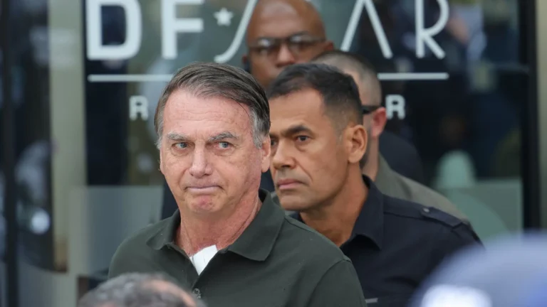 STM dá 10 dias para Bolsonaro entregar defesa contra perda de patente