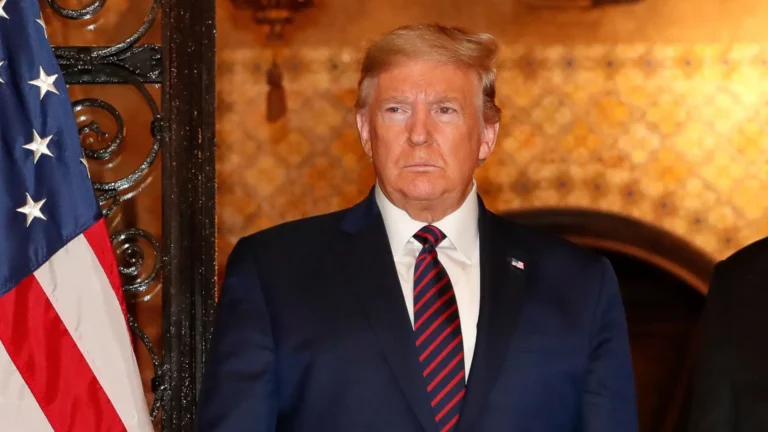 Donald Trump exalta ‘era de ouro’ dos Estados Unidos em discurso