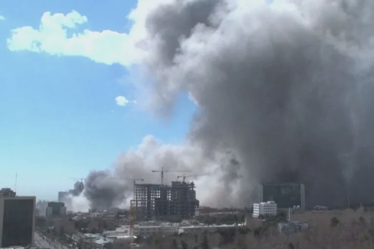 "Devemos nos preparar para o pior", diz Celso Amorim sobre conflito