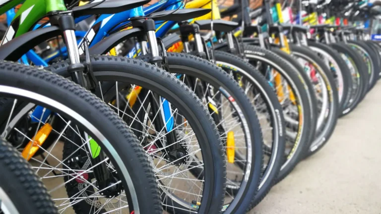 Imagem de capa representando o destaque: PM apreende 28 bicicletas em ação contra furtos