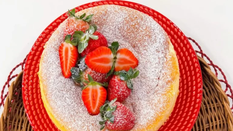 Imagem de capa representando a receita: Cheescake Soufflé Japonesa leve, aerada e irresistível