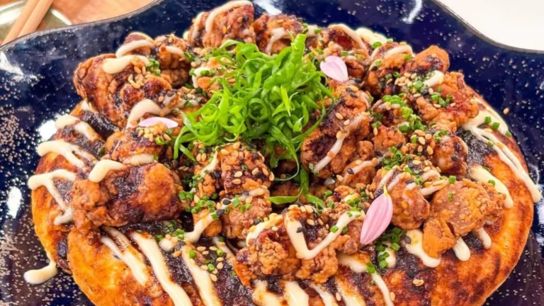 Imagem de capa representando a receita: Panqueca Japonesa: Okonomiyaki com Duas Versões Irresistíveis