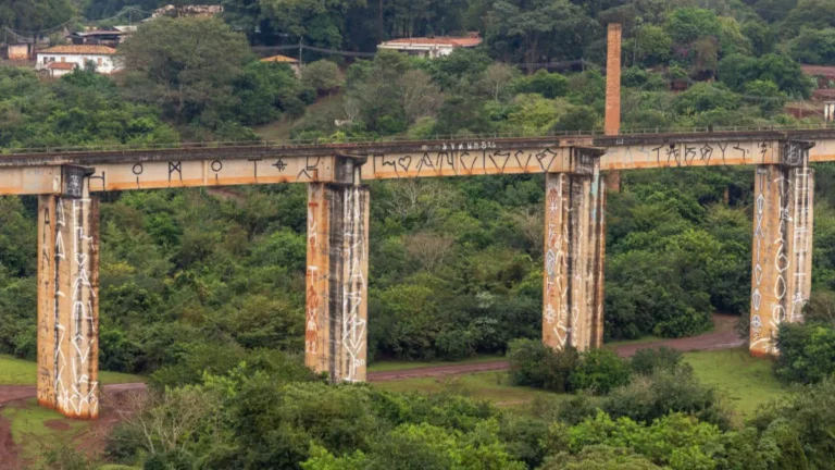 Prefeitura de Limeira fecha acesso à Ponte do Esqueleto