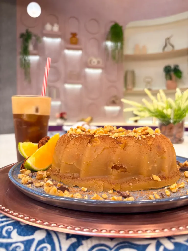 Imagem de capa representando a receita: Doce Grego (Halva de sêmola) e Frapê Grego