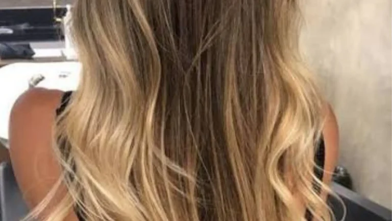Imagem de capa representando o destaque: Californiana em Casa: Dicas para Iluminar os Fios com Marcella Dias