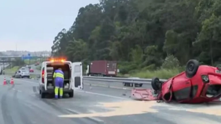 Imagem de capa representando o destaque: Dois mortos: acidente grave na Rodovia Anhanguera