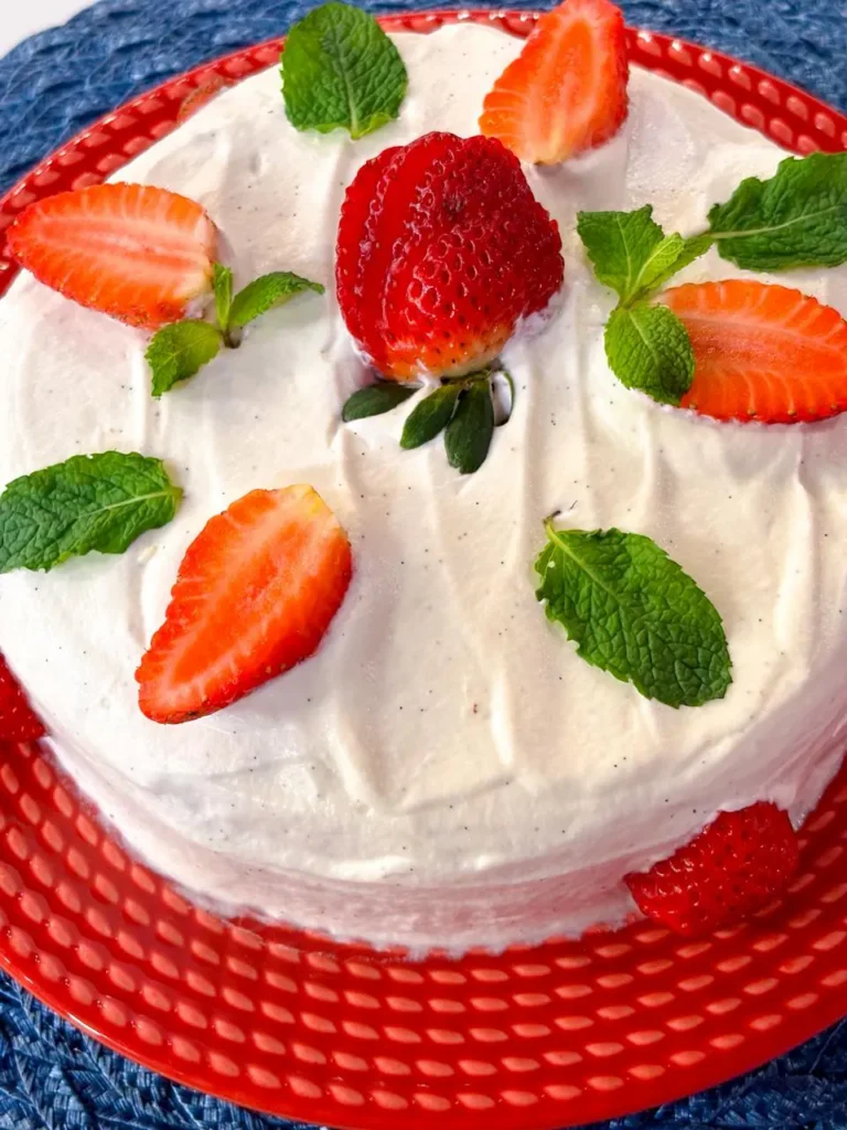 Imagem de capa representando a receita: Bolo dos Anjos: Receita Perfeita para Comemorações