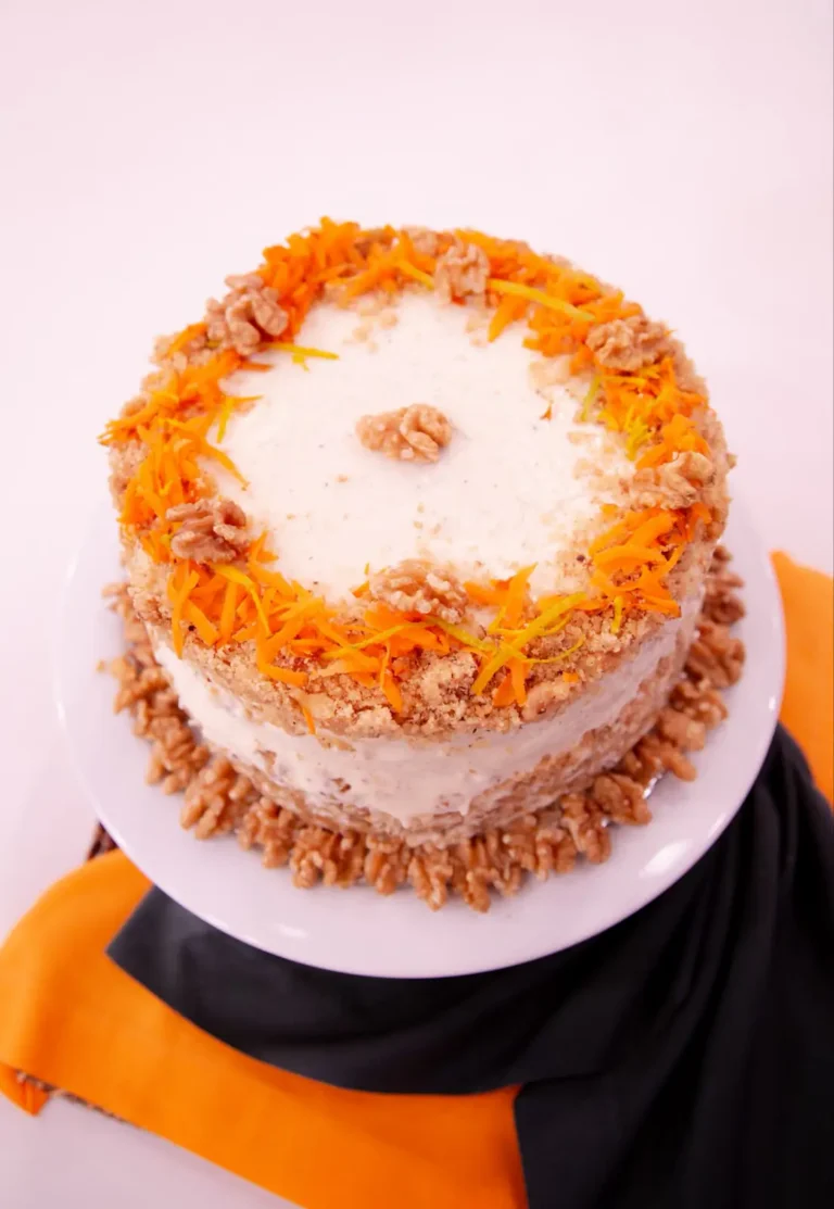 Bolo de cenoura americano fofinho